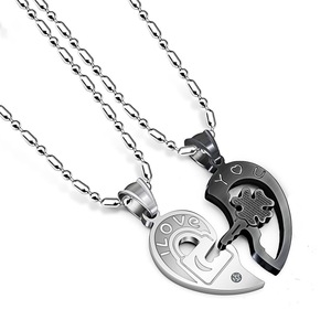 Juego de Collares para Pareja con Candado de Corazón y Llave de Amor en Acero Inoxidable |   Joyería de colgantes a juego Te Amo | Regalo de Cumpleaños o Aniversario para el Amor - Product Image 2