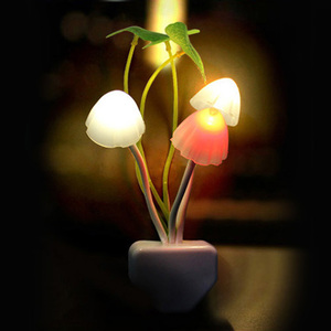 7 colores cambiantes lámpara de mesa de forma De Seta led de atenuación de <span class=keywords><strong>sensor</strong></span> de luz de la noche - Product Image 1