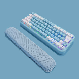 Clavier de jeu sans fil compact 63 touches avec rétroéclairage RVB arc-en-ciel, touches PBT, étanche, USB-C, pour Windows et iOS - Product Image 3