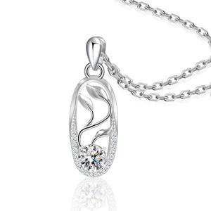 จี้รูปใบไม้เงินแท้ S925 ประดับเพชรโมอิสซาไนต์สี <span class=keywords><strong>D</strong></span> ดีไซน์เรียบหรู ทันสมัย น้ำหนักเบา - Product Image 2