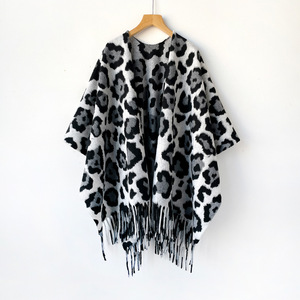 Poncho imprimé léopard en gros, cape épaisse surdimensionnée, manteau à ourlet fendu, style européen et américain, châle enveloppant automne-hiver pour femme - Product Image 4