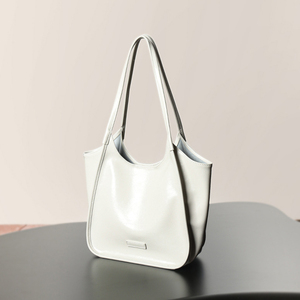 Sac à main en cuir véritable grande capacité pour femme, idéal pour les trajets quotidiens et les loisirs, sac fourre-tout de luxe en cuir véritable à porter à l'épaule - Product Image 3