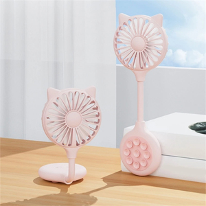 Poche de ventilateur de bureau USB pliable pratique pour le voyage à l'extérieur à l'intérieur avec ventouse pour application en voiture - Product Image 5