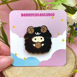 เข็มกลัดเคลือบทองแบบนิ่มและแข็ง ออกแบบเอง พร้อมการ์ดรอง - Product Image 3