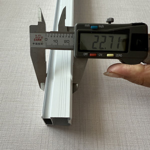Fabricant de <span class=keywords><strong>rail</strong></span> de <span class=keywords><strong>rideau</strong></span> en alliage d'aluminium - Product Image 6