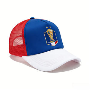 Casquette Snapback de football 2026 en polyester, mousse et tissu en chevron, personnalisable pour le cyclisme et les sports de plein air - Product Image 3