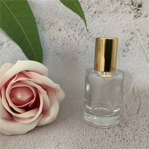 4 type <span class=keywords><strong>de</strong></span> conception drôle bouteille claire bouteille <span class=keywords><strong>de</strong></span> rouleau d'huile essentielle pour l'essence d'oeil. - Product Image 5
