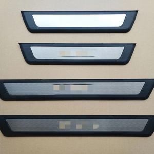 Protector de Umbral de Puerta de Coche con LED de Alta Calidad, Venta al por Mayor de Fábrica KQD, para CR-V 2017 en Adelante - Product Image 1