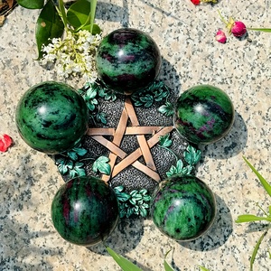 Esfera de Epidota Natural al por Mayor, Bola de Piedra Preciosa Pulida para Decoración del Hogar y Sanación Energética - Product Image 5