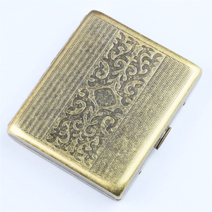 Hộp đựng thuốc lá bằng kim loại, đựng được 20 điếu, kiểu dáng sang trọng cổ điển bằng đồng thau - Product Image 1