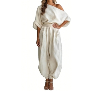 Completo da donna a tinta unita <span class=keywords><strong>con</strong></span> top monospalla asimmetrico a manica corta e <span class=keywords><strong>pantaloni</strong></span> larghi, set 2 pezzi Sehe Fashion - Product Image 3