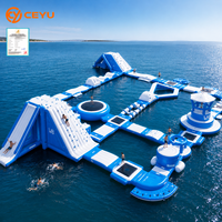 Parc aquatique flottant géant Ceyu, parcours d'obstacles gonflable avec toboggans pour les centres de villégiature en bord de mer, loisirs commerciaux, OEM