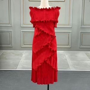 2025 Evening Gown Banquet Style Dress Ruffled Off-the-Shoulder Pleated Casual Dress with Contrast Color Natural Waistline - Product Image 3