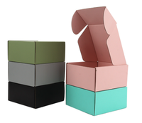 Boîtes d'emballage cadeau de luxe en carton ondulé recyclable avec logo en relief et doublure en éponge pour chaussures et vêtements - Personnalisable, faible MOQ, petite taille