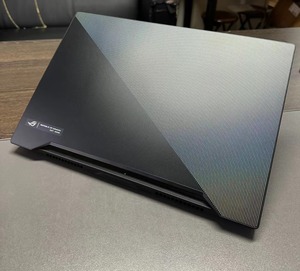 โน้ตบุ๊กเกมมิ่ง <span class=keywords><strong>Asus</strong></span> ROG Zephyrus M15 รุ่นดั้งเดิม สำหรับแล็ปท็อป <span class=keywords><strong>Asus</strong></span> ซีพียู <span class=keywords><strong>I7</strong></span>-10th  การ์ดจอ Geforce RX2060 - Product Image 4
