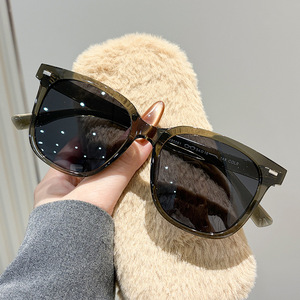 Nouvelles lunettes de <span class=keywords><strong>soleil</strong></span> polarisées TR90 de haute qualité pour femmes, monture intégrale, grandes lunettes carrées, avec protection solaire, design amincissant - Product Image 1