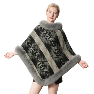 Capa de jacquard de moda para mujer con ribete de piel sintética, abrigo cálido, chal elegante para bodas y deportes de nieve - Product Image 4