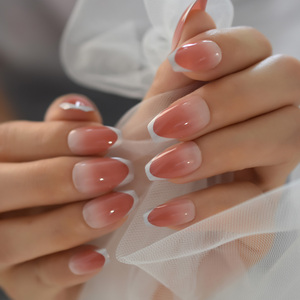 Prensa en las <span class=keywords><strong>uñas</strong></span> Ataúd con puntas francesas Ombre Pink Colors Productos de belleza brillantes Manicura - Product Image 1