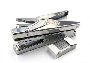 <span class=keywords><strong>Engrapadora</strong></span> <span class=keywords><strong>de</strong></span> Escritorio Manual <span class=keywords><strong>de</strong></span> Metal, <span class=keywords><strong>Precio</strong></span> <span class=keywords><strong>de</strong></span> Fábrica, <span class=keywords><strong>Engrapadora</strong></span> <span class=keywords><strong>de</strong></span> <span class=keywords><strong>Mano</strong></span> Plateada HP-45 <span class=keywords><strong>de</strong></span> Alta Calidad con Grapas - Product Image 6