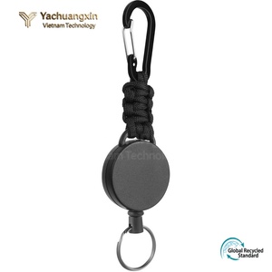Porte-clés rétractable noir avec mousqueton et boucle en paracorde pour usage extérieur - Product Image 6