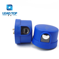 Sensor Fotoeléctrico con Certificación CE CB, 120-277 VCA, IP67, con Protección Contra Sobretensiones