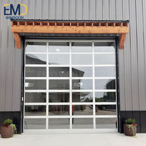 Portes de garage en bois durables avec mécanisme de pliage compact - Product Image 4