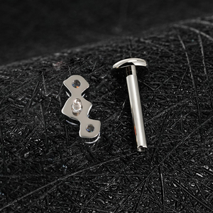 Right Grand ASTM F136 Titanio Triple CZ Cluster Cartílago Pendiente 16G Mini CZ Labret Tragus Helix <span class=keywords><strong>Medusa</strong></span> Flat Back <span class=keywords><strong>Piercing</strong></span> - Product Image 3