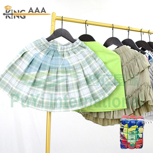 Ropa Usada al por Mayor, Lote <span class=keywords><strong>de</strong></span> Ropa <span class=keywords><strong>de</strong></span> <span class=keywords><strong>Segunda</strong></span> <span class=keywords><strong>Mano</strong></span>, Algodón Usado, Mini Fardos <span class=keywords><strong>de</strong></span> 45 kg, Grado A, Entrega Aleatoria - Product Image 1