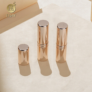 أنبوب أحمر شفاه كلاسيكي غير مائل من الذهب الوردي - Product Image 1