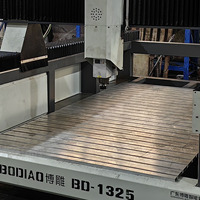 Máquina de corte de espuma CNC de alta resistencia con un solo husillo para patrones de fundición de espuma perdida, fabricación de moldes de EPS, motor de engranajes RichAuto Syntec