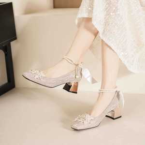 Escarpins Mary Jane à bout carré et talon carré, avec bride à la cheville et perles, chaussures de mariage pour mariée et demoiselle d'honneur, doublure confortable en satin - Product Image 4