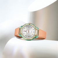 NAVIFORCE 6110 Montre Femme Boîtier en Polycarbonate Mouvement Seiko Japonais Marque Privée Montres Femme Mode Décontractée