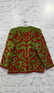 Nouvelle veste matelassée vintage Suzani pour femme – Manteau d'hiver élégant et décontracté, cardigan confortable, robe de plage - Product Image 5