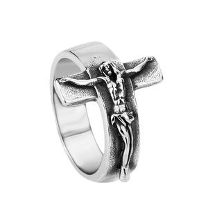 แหวนผู้ชายลายกางเขนชุบเงินโบราณ ดีไซน์แหวนแฟชั่นสแตนเลส - Product Image 1