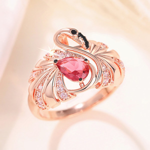 Anello a Forma di Fenicottero per Donne, Gioiello Creativo a Tema Animale - Product Image 6