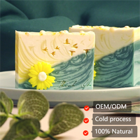 Savon de noël pour la saint-valentin, barre de nettoyage du visage, étiquette privée, 100% ingrédients naturels, marguerite, savon fait à la main, procédé à froid