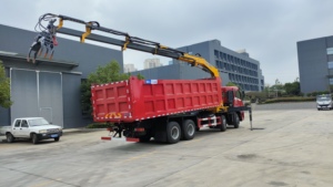 Camion benne basculante autochargeur personnalisé 8x4 avec grue à <span class=keywords><strong>grappin</strong></span> hydraulique sur châssis Dongfeng D7V pour le transport de bois et de déchets municipaux - Product Image 6