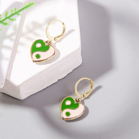 Boucles d'oreilles goutte d'eau pour femmes, ornement en forme de cœur avec décor de coeur, bijoux à la mode pour dames, cadeau de saint-valentin, fête des mères