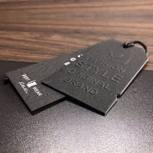 Thẻ Treo Giấy Trắng Thẻ Treo Logo Cắt Chết In Offset Tùy Chỉnh Thiết Kế Mới Cho Quần Áo - Product Image 1