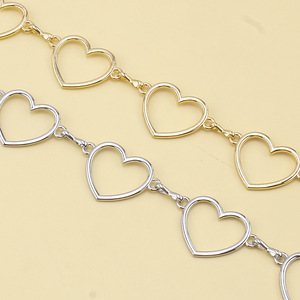 Bolso cruzado con cadena de metal, decoración de borlas en forma de corazón, patrón geométrico, correa única, bolso de pecho para mujer, invierno 2023 - Product Image 4