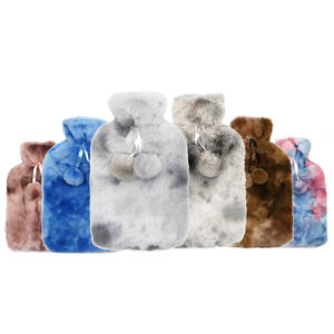 Bouteilles d'eau chaude en caoutchouc naturel de 2000ml avec couverture en fourrure de luxe - Product Image 1