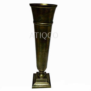 Vase à fleurs en métal classique en aluminium avec or Style rouillé Jardinière à l'aspect traditionnel Vase de sol pour décoration intérieure haut de gamme - Product Image 1