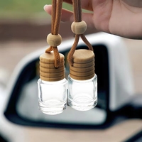 Diffuseur de parfum pour voiture en verre suspendu de 8 ml, de haute qualité, avec bouchon à vis et bâtonnets diffuseurs