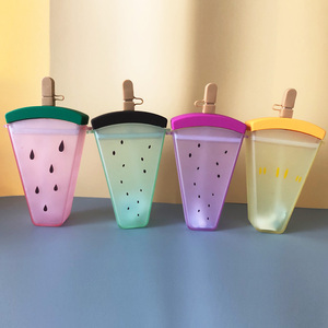 Vaso de Agua con Forma de Fruta Kawaii Tomatodos, Botella de Agua con Forma de Melón con Pajita para Niños, Vaso Infantil de 320 ml - Product Image 1