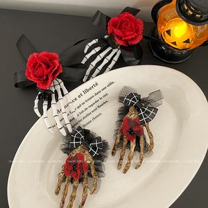 2025 Halloween Rose squelette main pinces à cheveux pour filles Vampire Alligators pour <span class=keywords><strong>femmes</strong></span> dames cheveux accessoires fournisseur chinois - Product Image 3
