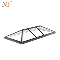 Fenêtre de toit triangulaire fixe en alliage d'aluminium avec moustiquaire pliante en acier inoxydable, design moderne pour usage hôtelier