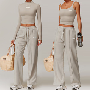 Tuta da Donna con T-Shirt e Pantaloni Larghi a Gamba Larga, Set di Alta Qualità, Tuta Sportiva per Allenamento e Jogging - Product Image 1