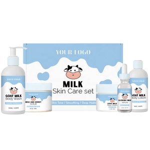 Set de Cuidado de la Piel con Leche de Cabra: Loción Corporal Hidratante y Luminosa, Crema Facial, Sérum Nutritivo Diario, Exfoliante Limpiador y Rejuvenecedor - Product Image 1