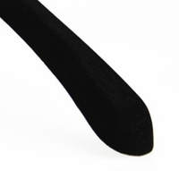 Benutzer definierte schwarze Samt Kleiderbügel Classic Flocked Kleiderbügel Breite Schulter für Anzug Kleiderbügel für Store