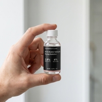 Traitement liquide contre l'acné avec acide salicylique et niacinamide pour l'acné du dos et les éruptions cutanées corporelles, végétalien, sans parfum, vente en gros